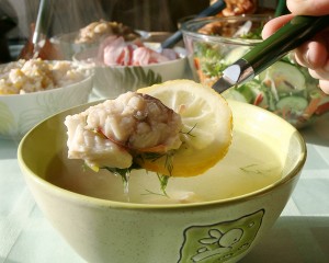 อาหารรัสเซีย Ukha (Russian fish soup), sea fish version